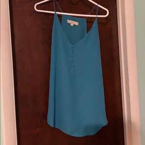 Loft Button Tank